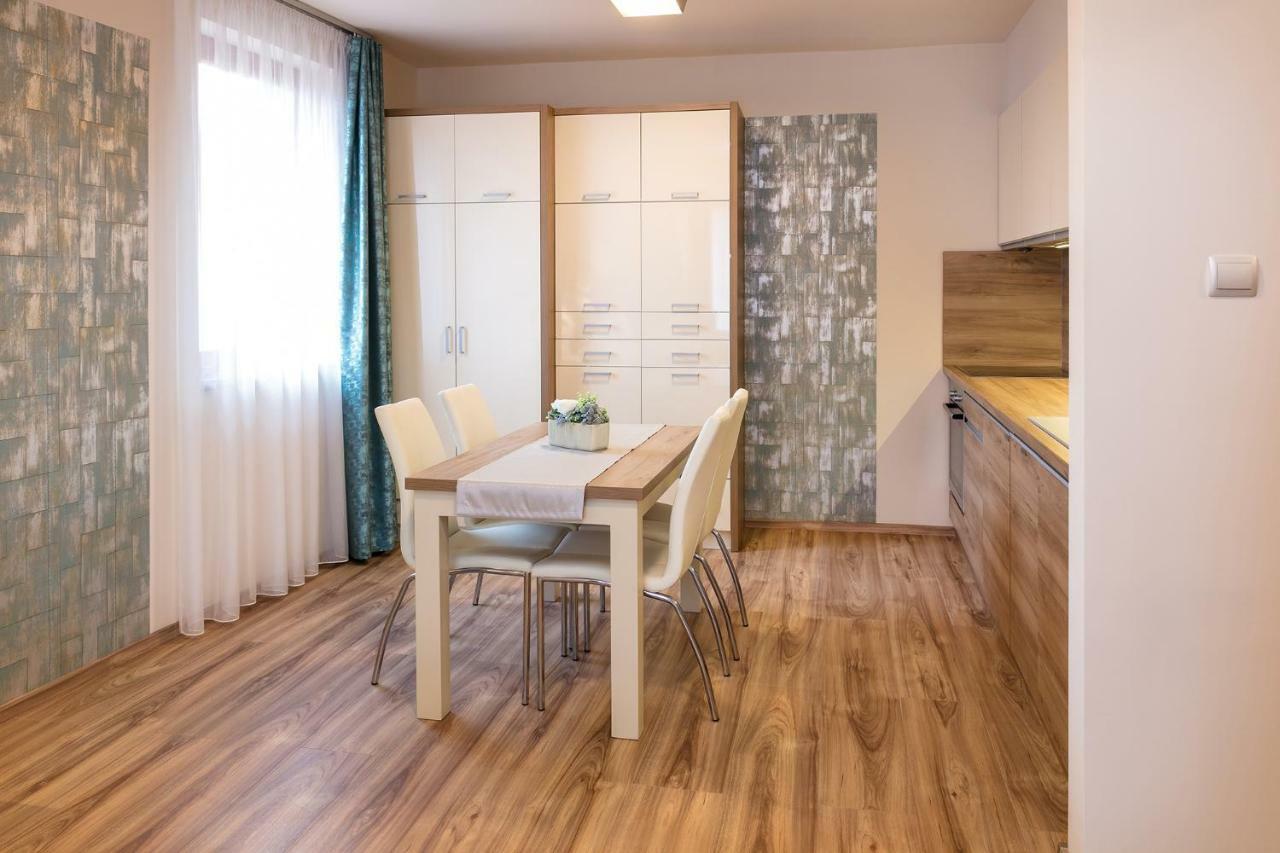 Apartmán Foter Rezidencia 3 Ráb Exteriér fotografie